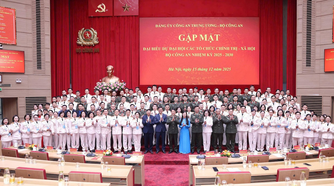 Giai đoạn cách mạng mới là 