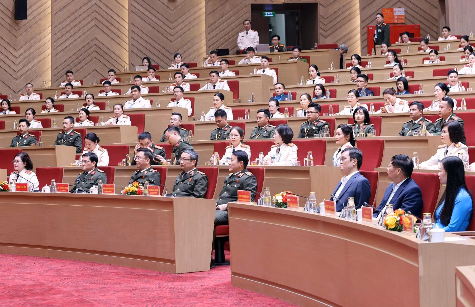 Giai đoạn cách mạng mới là 