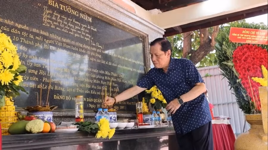 Đau đáu những thân nhân liệt sĩ lặng thầm chờ mẹ, mong cha