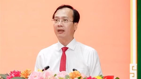 Tập trung thực hiện ba khâu đột phá chiến lược, đưa Vĩnh Long phát triển nhanh và bền vững