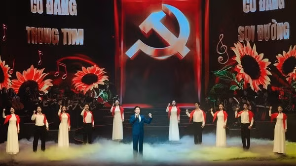 'Thưa Đảng' và câu chuyện nghệ sĩ chọn sống cùng lý tưởng