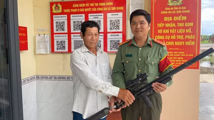 Lan tỏa ý thức tự giác giao nộp vũ khí, vì bình yên quê hương Cà Mau