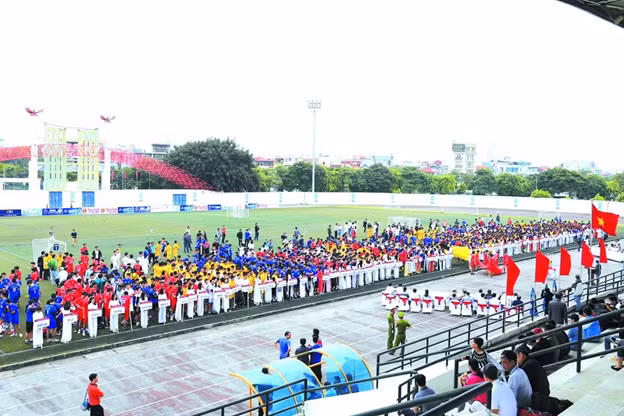 Mùa 2019 chứng kiến lần đầu tiên giải đón số đội tham dự vượt quá 100 đội. Ảnh: ANTĐ