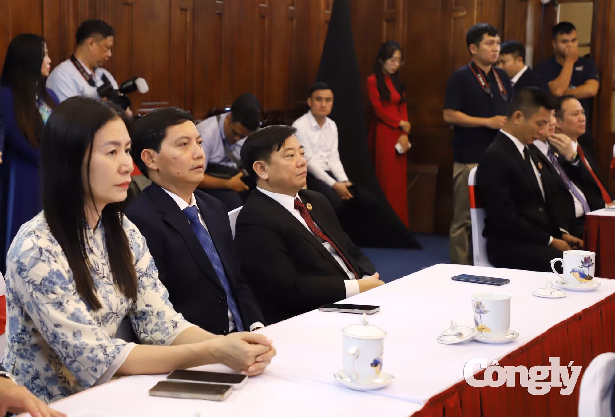 Các đại biểu tham dự Lễ ký kết.