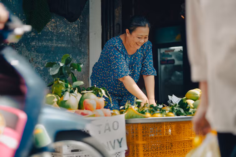 Tài chính tiêu dùng giúp người lao động ổn định cuộc sống và an tâm làm việc.