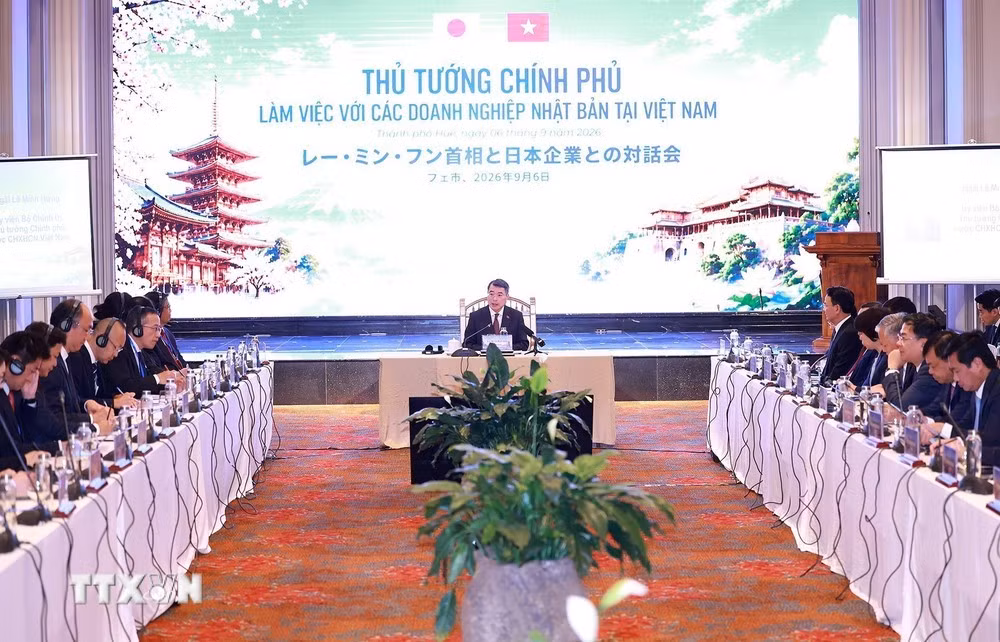 Thủ tướng Lê Minh Hưng phát biểu tại cuộc làm việc với các doanh nghiệp Nhật Bản tại Việt Nam. (Ảnh: Dương Giang/TTXVN)