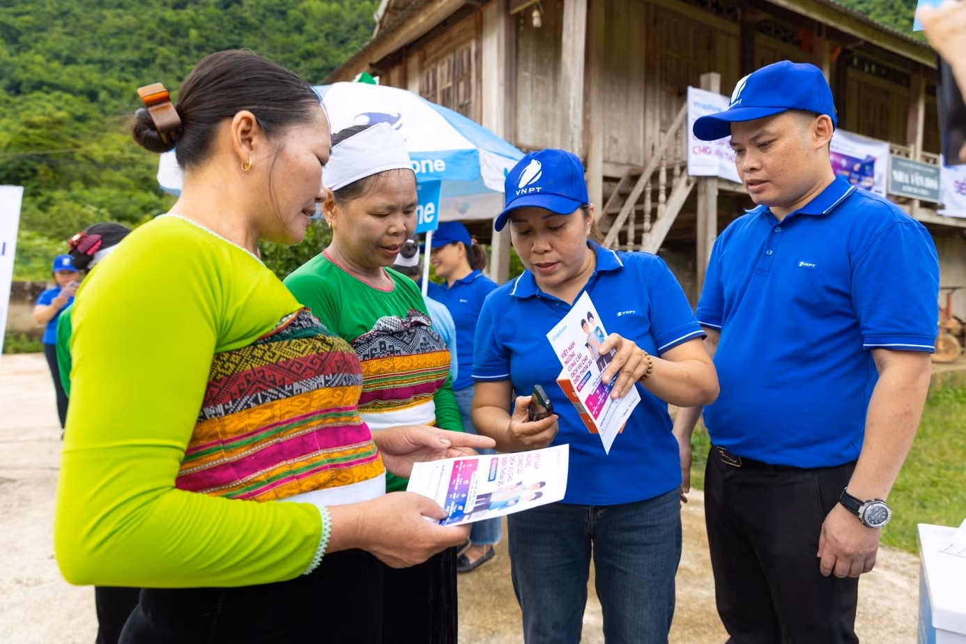 VNPT đã triển khai hỗ trợ khách hàng chuyển đổi sim 4G.