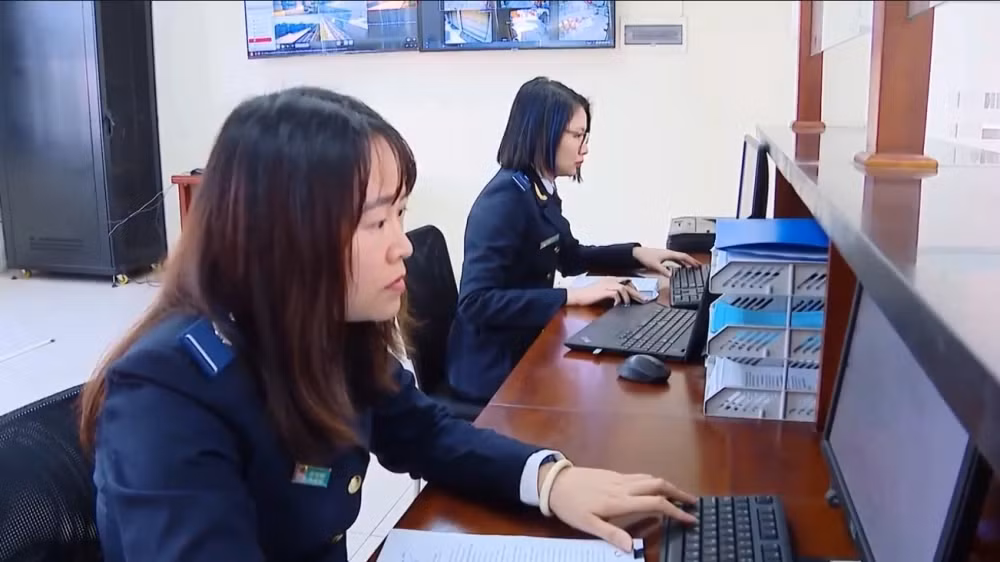 Hoạt động nghiệp vụ tại Hải quan ga đường sắt quốc tế Yên Viên. Ảnh: Hải quan ga ĐSQT Yên Viên.