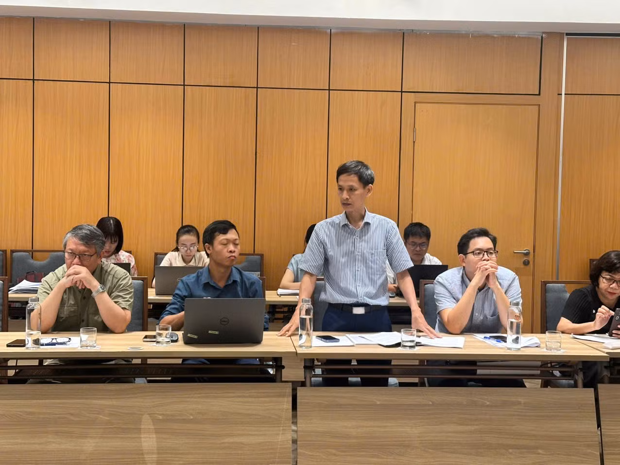Họp Tổ soạn thảo lần thứ nhất dự thảo Nghị định về đăng ký biện pháp bảo đảm ảnh 3