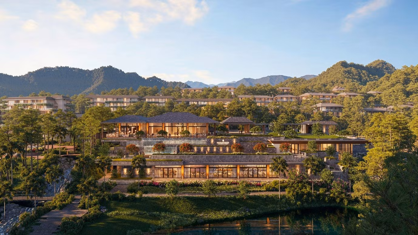 Vị trí tiệm cận sân bay Nội Bài giúp InterContinental Thanh Xuan Valley Resort trở thành điểm dừng chân lý tưởng của giới thương gia và du khách cao cấp quốc tế.
