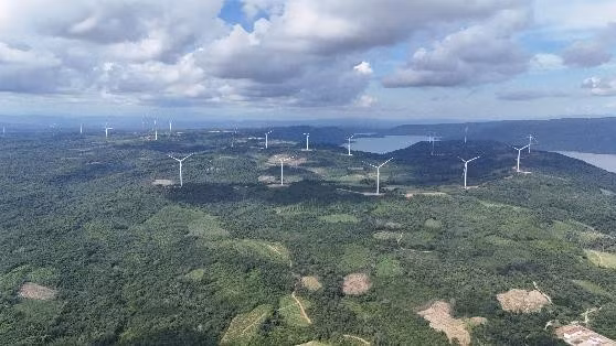 Nhà máy điện gió Savan 1 với công suất 495 MW là dự án năng lượng tái tạo đầu tiên của T&amp;T Group trên đất bạn Lào. Ảnh: Anh Chiến