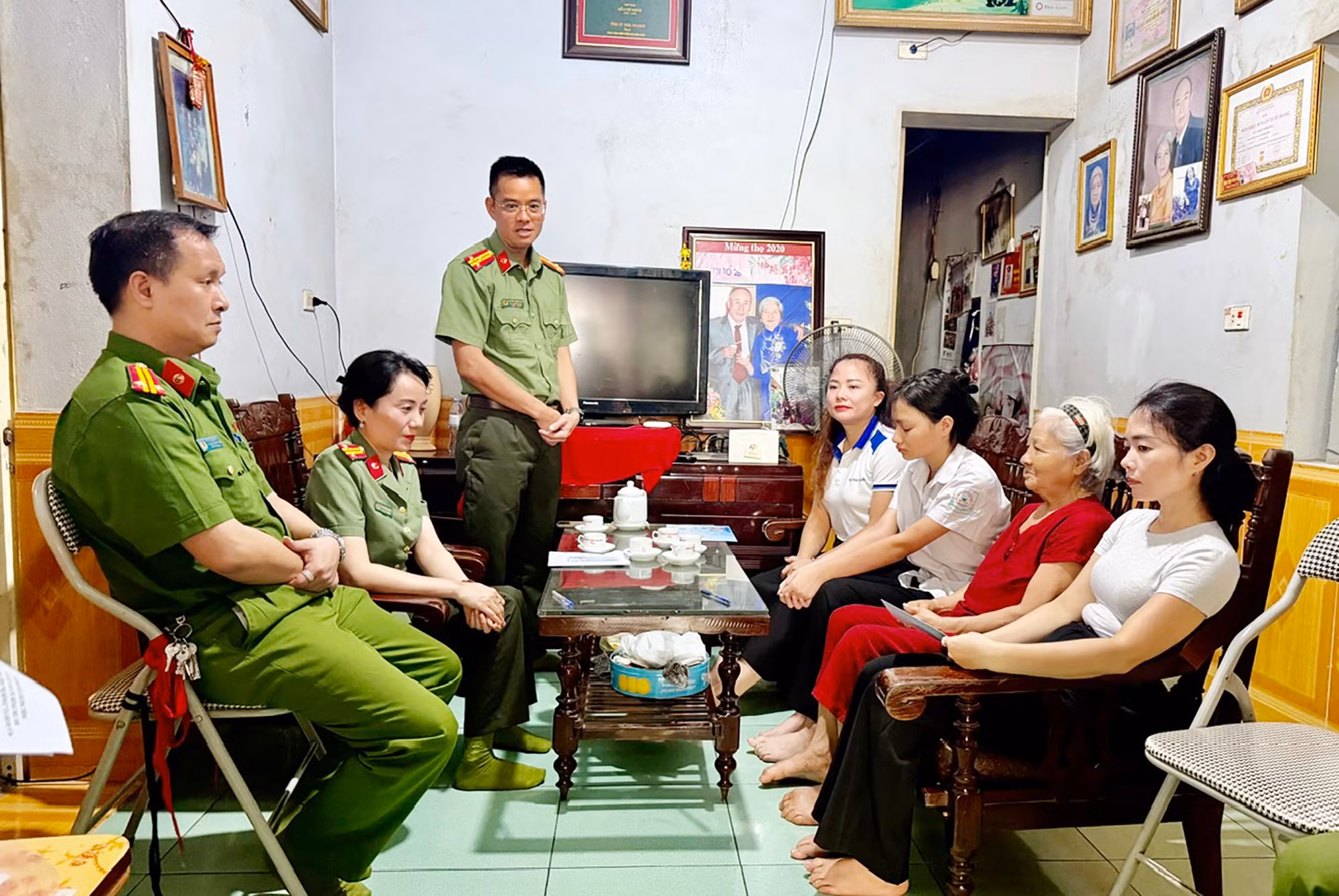 dong-chi-nam-phat-bieu.jpg