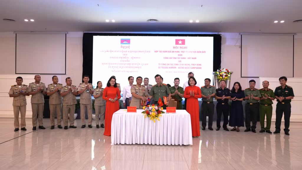 Tăng cường hợp tác phòng, chống tội phạm, bảo đảm an ninh trật tự khu vực biên giới ảnh 3