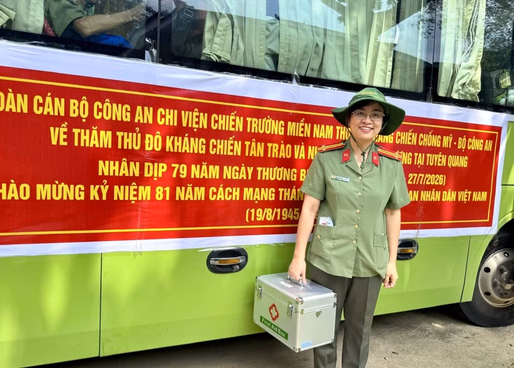 Trung tá Nguyễn Minh Thu, Bác sỹ Khoa Nội thần kinh, Bệnh viện 19-8 Bộ Công an.