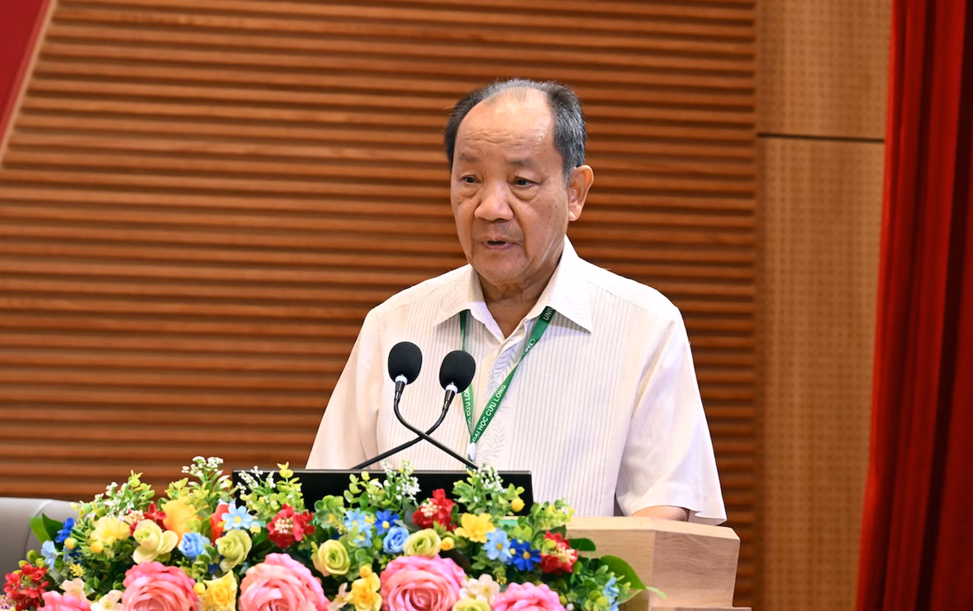 Ông Hồ Xuân Hùng, Chủ tịch Tổng Hội Nông nghiệp và Phát triển Nông thôn Việt Nam phát biểu tại hội nghị.