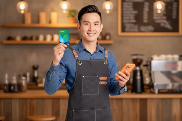NEO Accept và thẻ ghi nợ kinh doanh VPBank CommCredit Visa đang được nhiều hộ kinh doanh lựa chọn.