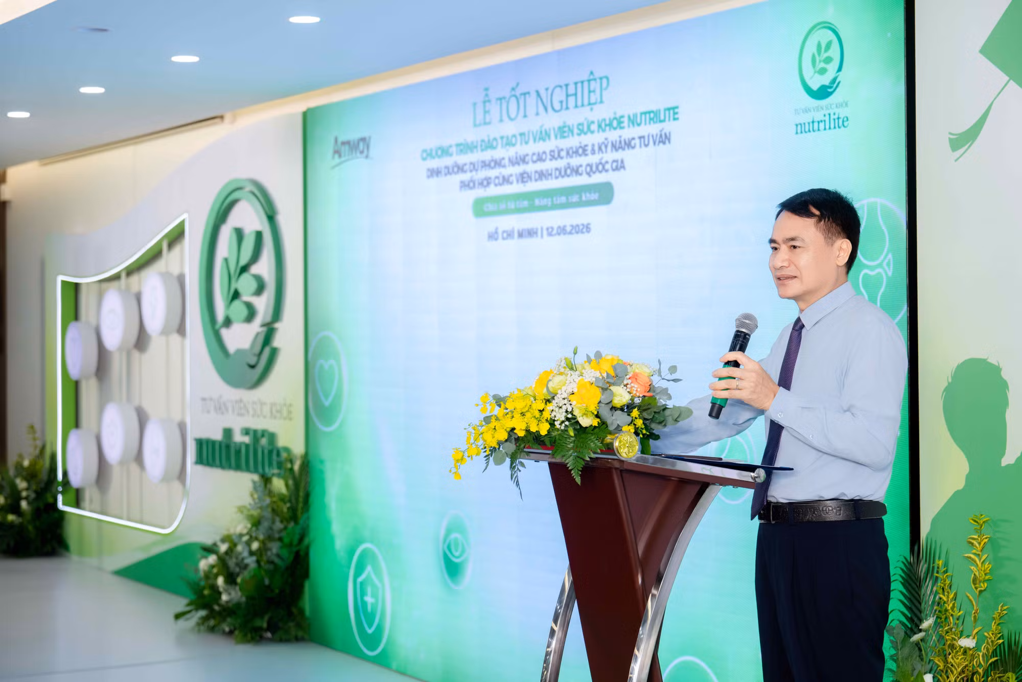 PGS.TS. Trần Thanh Dương, Viện trưởng Viện Dinh dưỡng Quốc gia phát biểu trong buổi lễ.