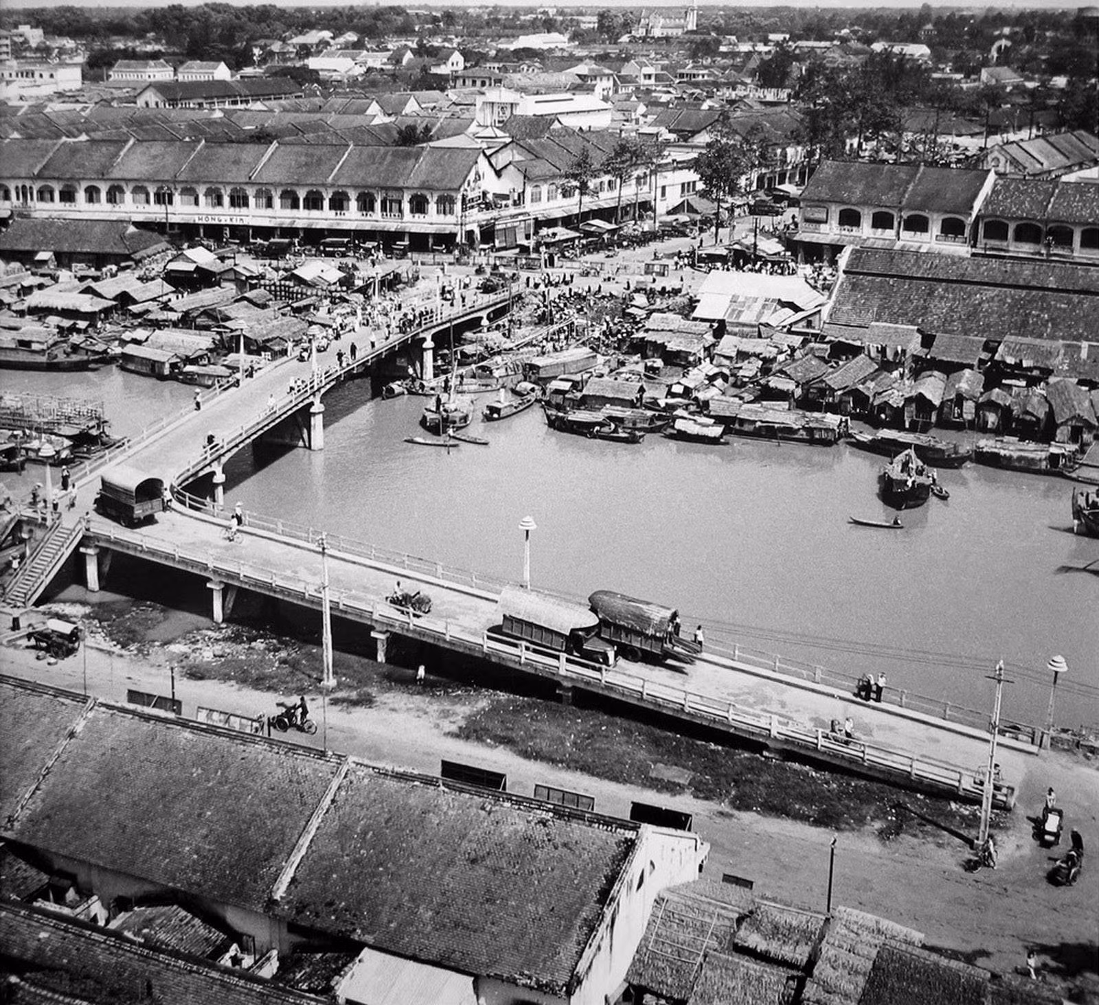 Khu vực Cầu Ông Lãnh năm 1955.