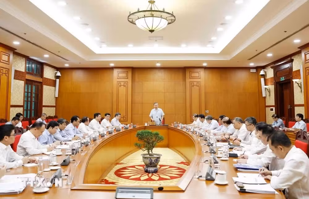 Tổng Bí thư, Chủ tịch nước Tô Lâm chủ trì làm việc về Đề án tổng kết Nghị quyết 36-NQ/TW. (Ảnh: Thống Nhất/TTXVN)