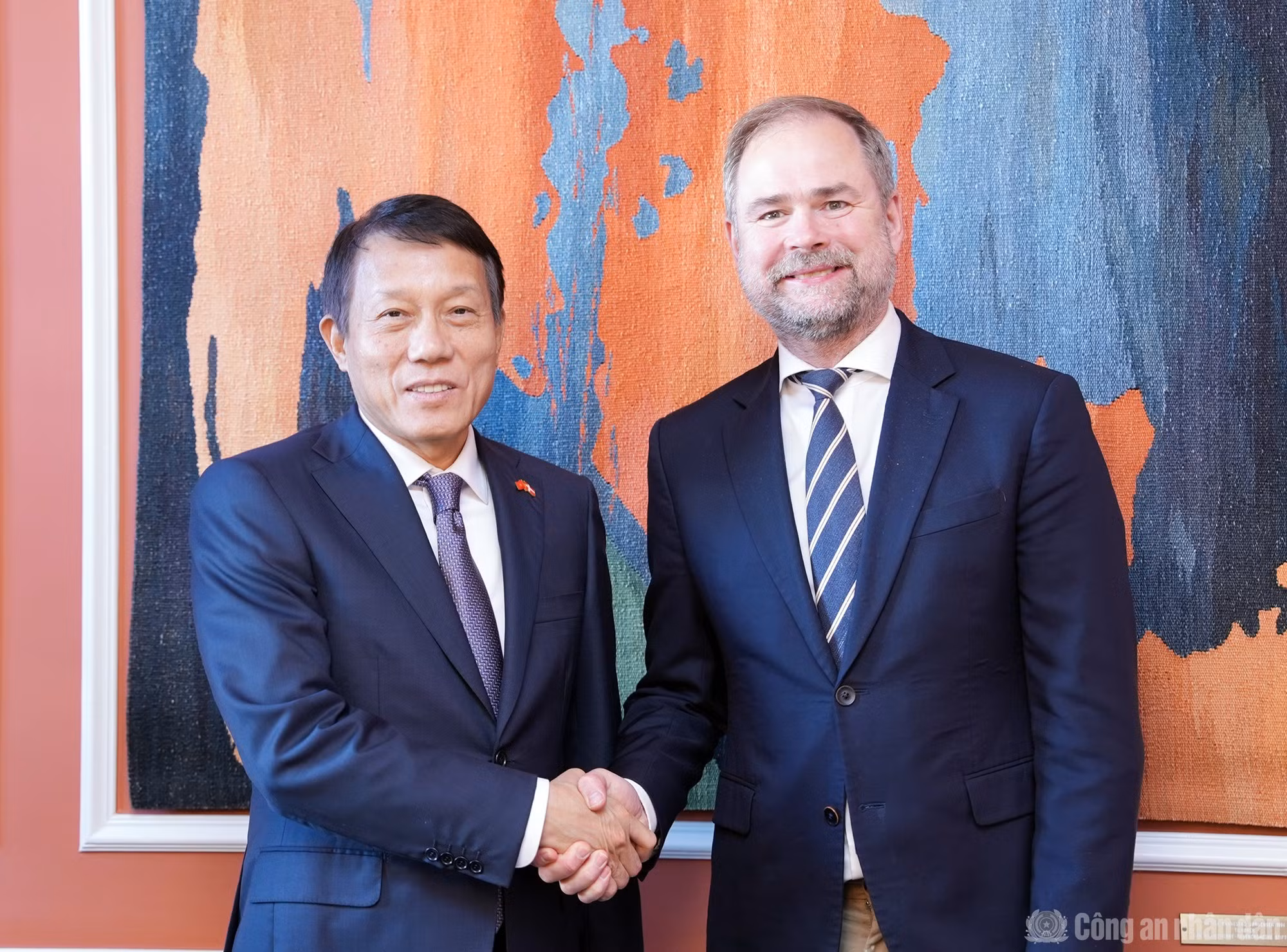 cand_br_bt-luong-tam-quang-va-bt-tu-phap-dan-mach.jpg