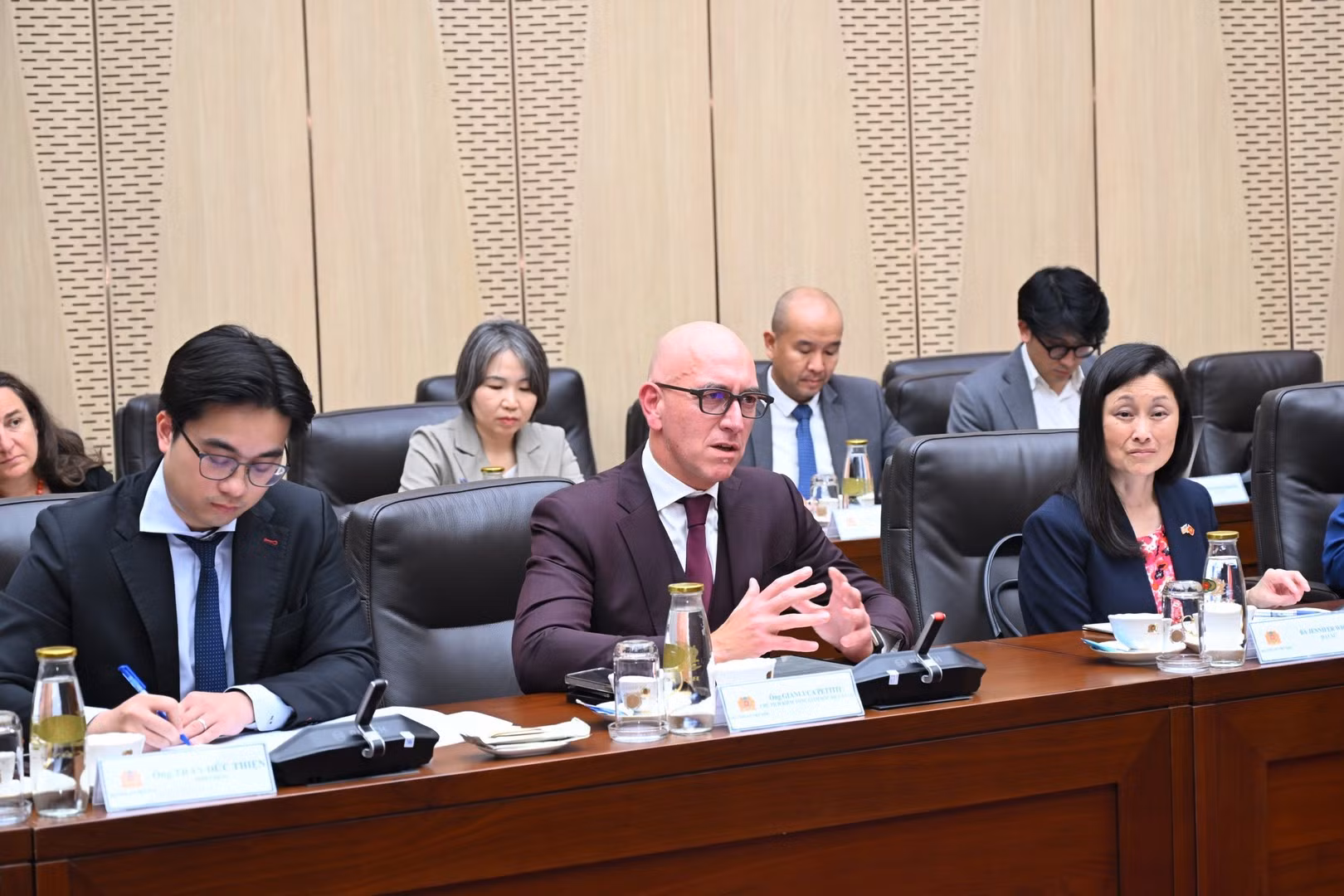 Ông Gianluca Pettiti phát biểu tại buổi tiếp.