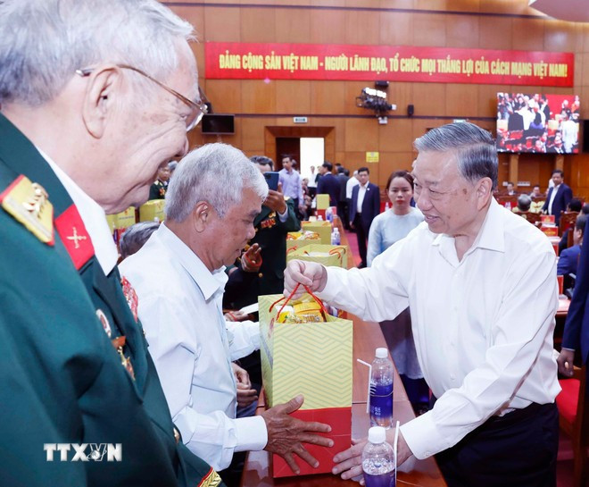 Tổng Bí thư Tô Lâm: Đắk Lắk phải trở thành đầu mối kết nối phát triển vùng -0