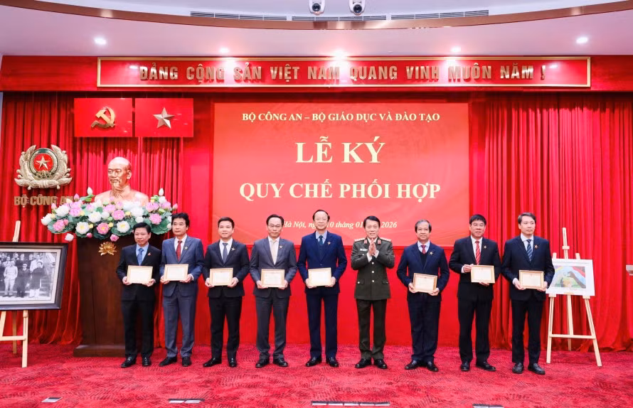 Tăng cường mối quan hệ phối hợp giữa Bộ Công an và Bộ Giáo dục và Đào tạo -0