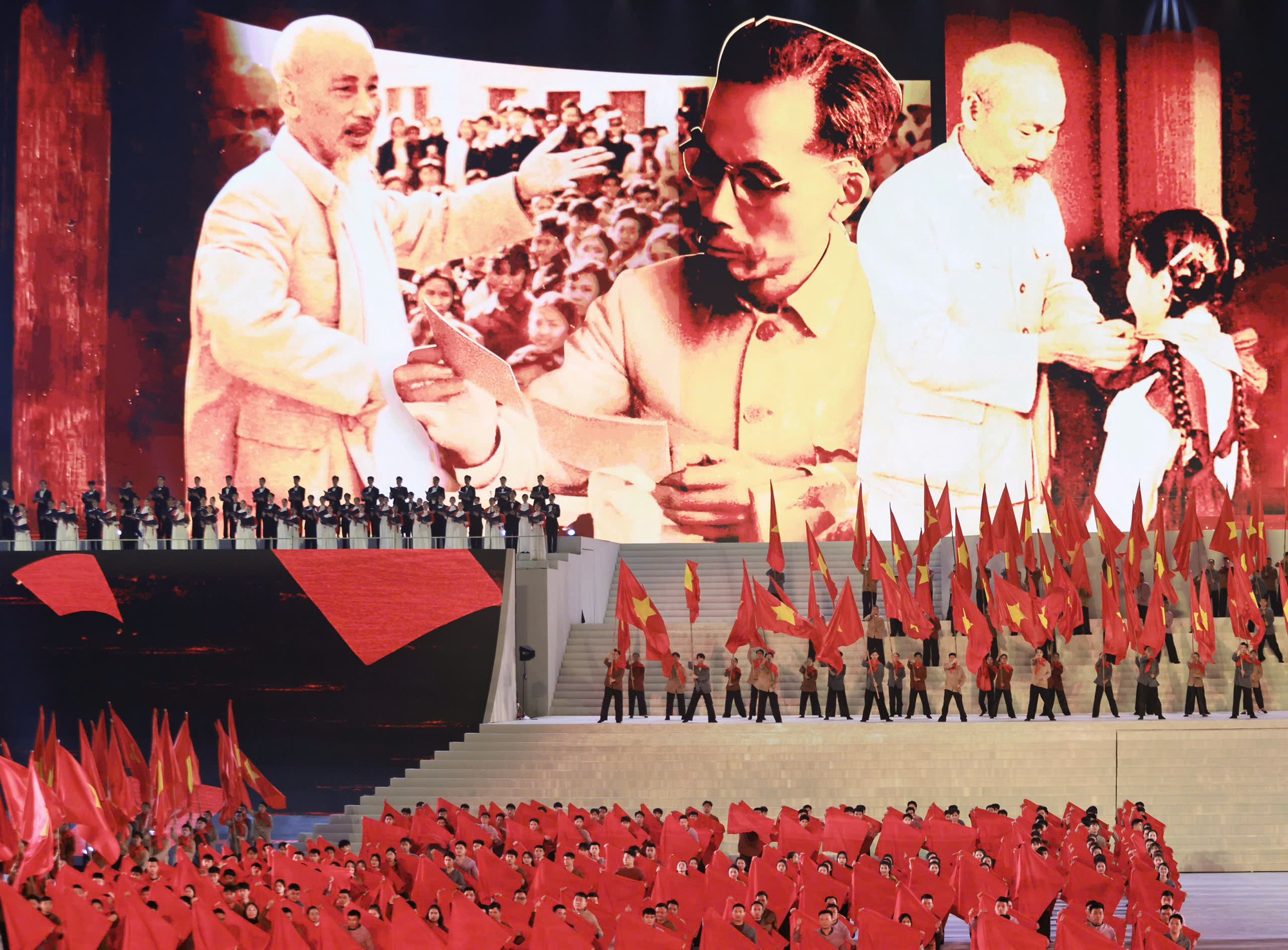 “Dưới lá cờ vẻ vang của Đảng” – Bản hùng ca chào mừng thành công Đại hội XIV -5