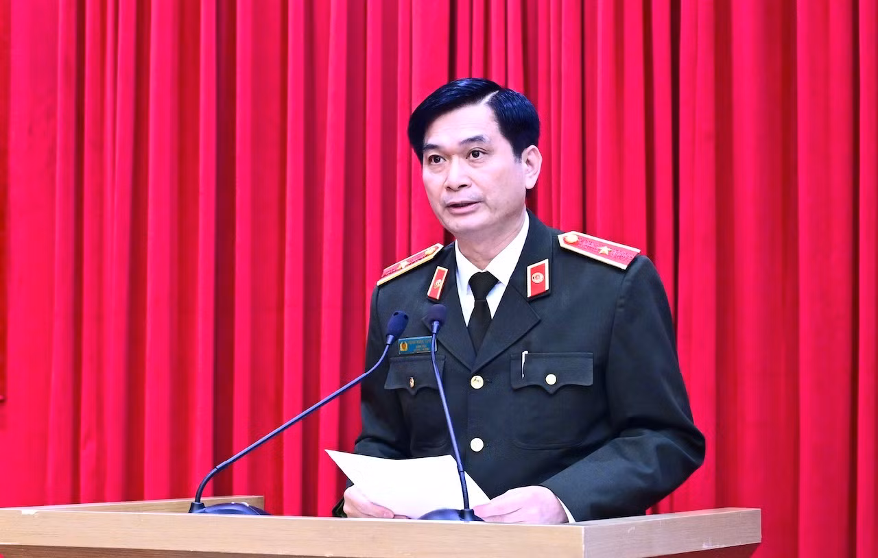 Giới thiệu Bộ trưởng Lương Tam Quang, Thứ trưởng Lê Quốc Hùng và 2 đồng chí ứng cử đại biểu Quốc hội khoá XVI -0