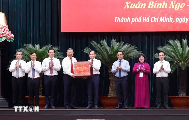 Tổng Bí thư: Thành phố Hồ Chí Minh cần tiếp tục vai trò dẫn dắt tăng trưởng -0