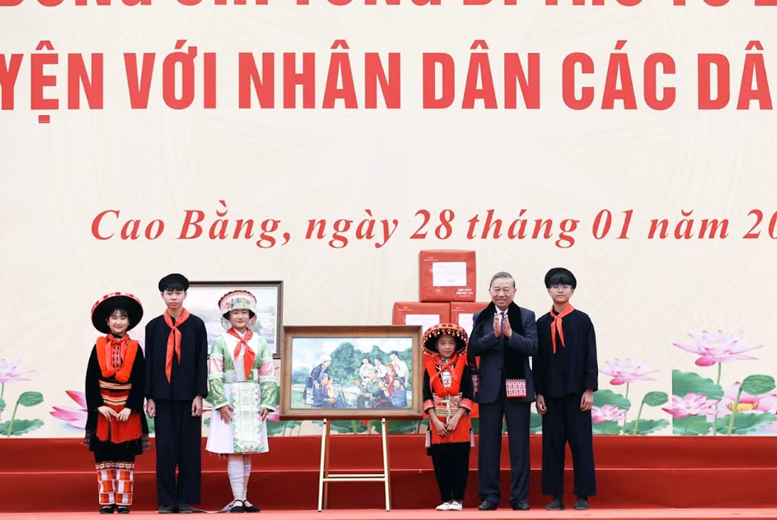 Quyết tâm đưa Cao Bằng vươn lên mạnh mẽ, đời sống ngày càng ấm no, hạnh phúc -0