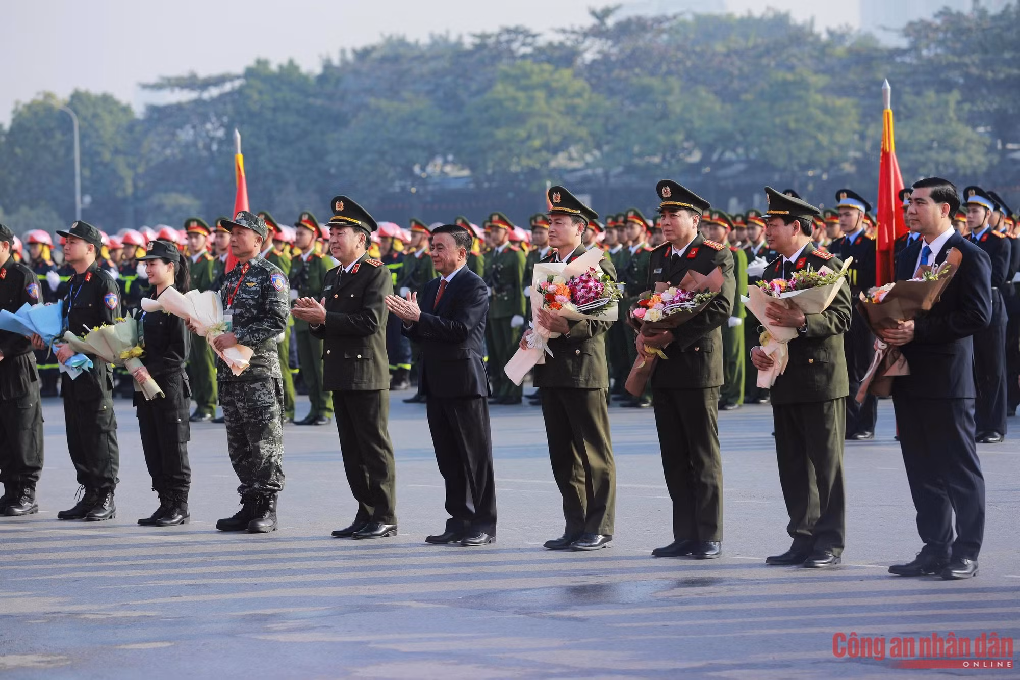 Lực lượng CAND quyết tâm bảo vệ tuyệt đối an toàn Đại hội XIV của Đảng -0