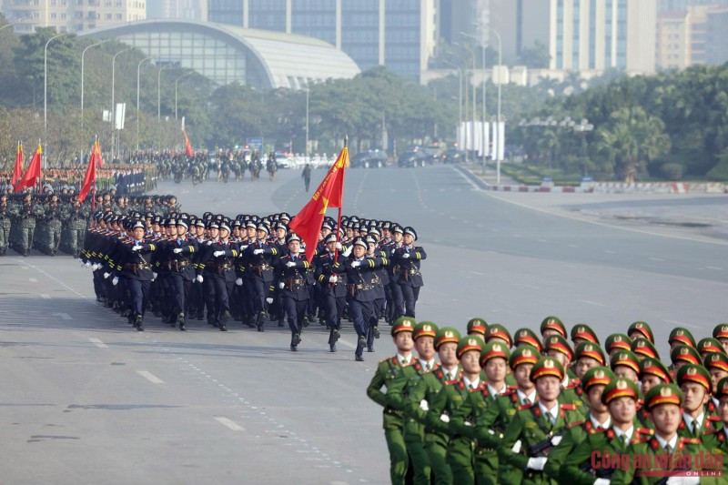 Theo Ban tổ chức, tham gia nội dung duyệt đội ngũ tại buổi lễ có 16 khối là các lực lượng trực thuộc Bộ Công an, bao gồm các khối An ninh, Cảnh sát, lực lượng bảo vệ mục tiêu, Cảnh sát PCCC và CNCH, đặc nhiệm, không quân CAND, Cảnh sát cơ động, khối hậu cần-kỹ thuật...