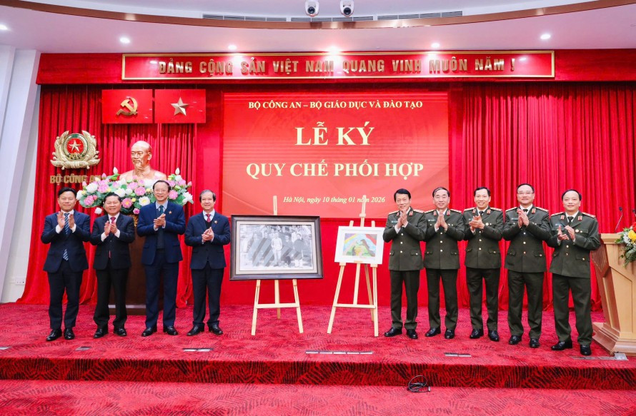 Tăng cường mối quan hệ phối hợp giữa Bộ Công an và Bộ Giáo dục và Đào tạo -0