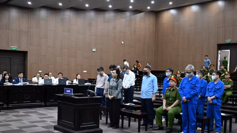 Cựu Bộ trưởng Nguyễn Thị Kim Tiến bị đề nghị từ 5 đến 6 năm tù, phải nộp 108 tỷ đồng