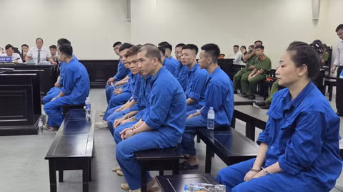 Giả danh “Huấn Hoa Hồng” để lừa đảo, 20 bị cáo lĩnh án 