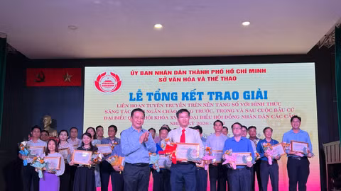 Trao giải Liên hoan tuyên truyền trên nền tảng số về bầu cử