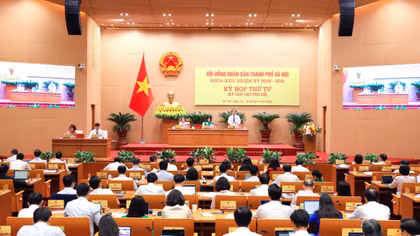Hà Nội chính thức thí điểm vùng phát thải thấp trên 11 tuyến phố từ 1/7