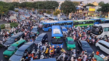 Khắc phục tình trạng chậm phản hồi và chất lượng trả lời cử tri
