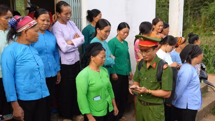 “Mùa hè số” trên những bản xa