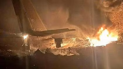 Máy bay ném bom Tu-95 của Nga rơi, sáu người thiệt mạng 