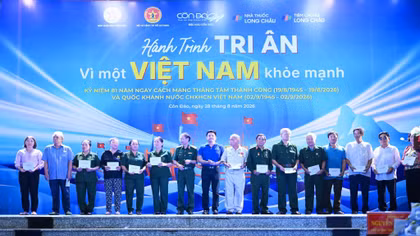 Long Châu nối dài hành trình tri ân tại đặc khu Côn Đảo