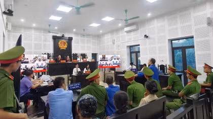 Lào Cai: Gây rối tại phường Yên Bái, 3 người hầu tòa