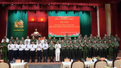 Bộ trưởng Lương Tam Quang dự Hội nghị tổng kết công tác năm 2025 của Công an thành phố Hồ Chí Minh