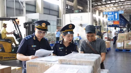 Hải quan cắt giảm hơn 34% thủ tục hành chính, tăng tốc thông quan hàng hóa