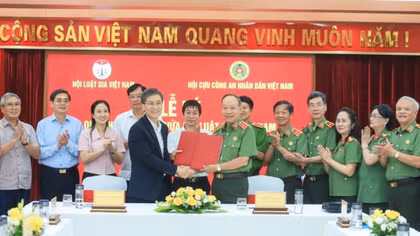 Hội Luật gia Việt Nam và Hội Cựu CAND Việt Nam ký kết Quy chế phối hợp