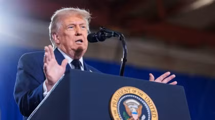 Tổng thống Trump cảnh báo phản ứng quân sự với đồng minh Oman
