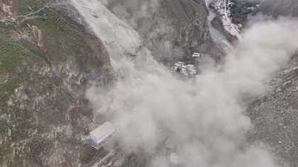 Sạt lở 800.000 m³ đất đá ở Trung Quốc, Mân Giang bị chắn dòng 