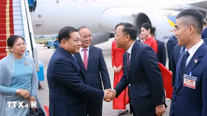 Tổng thống Cộng hòa Liên bang Myanmar và Phu nhân bắt đầu thăm chính thức Việt Nam