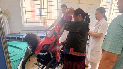 Công an xã kịp thời cứu giúp người dân gặp nạn
